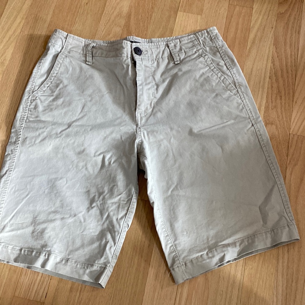 Aeropostale Mens Khaki Shorts 29 in
